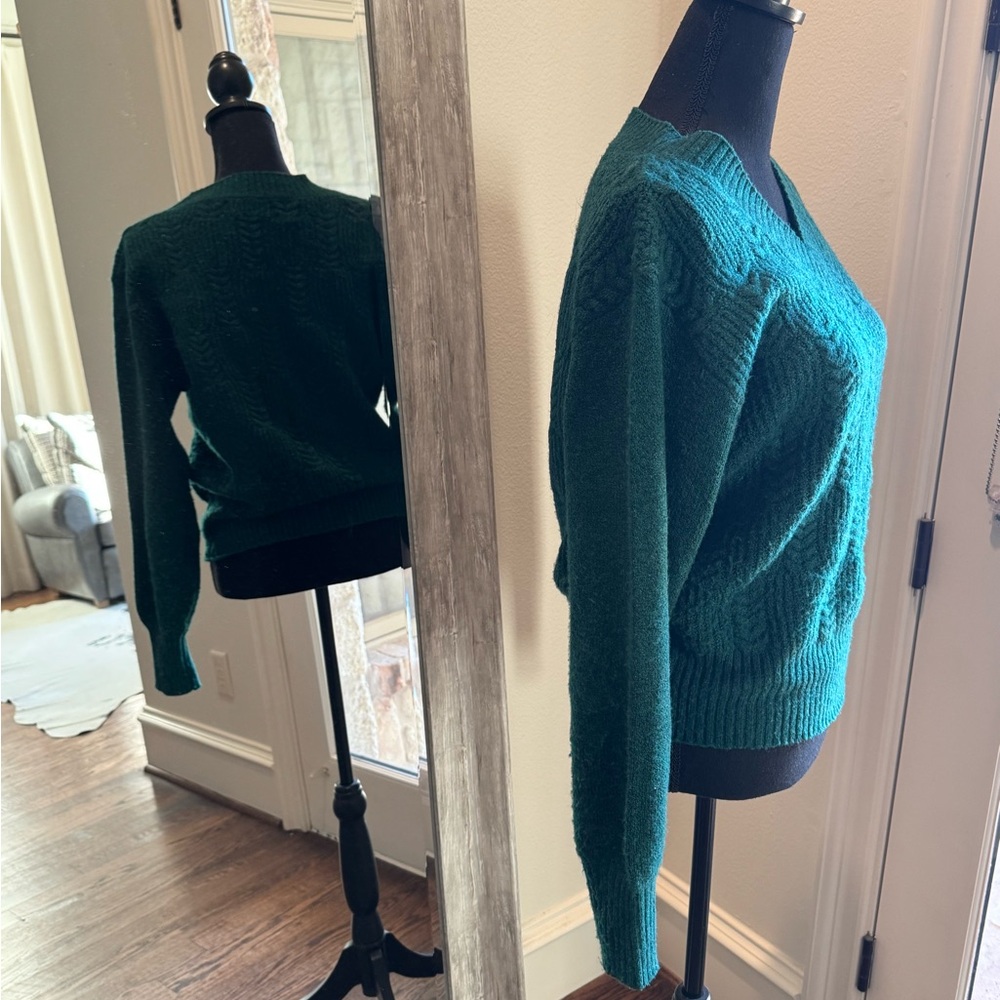 Sweater - Picture 8 of 11